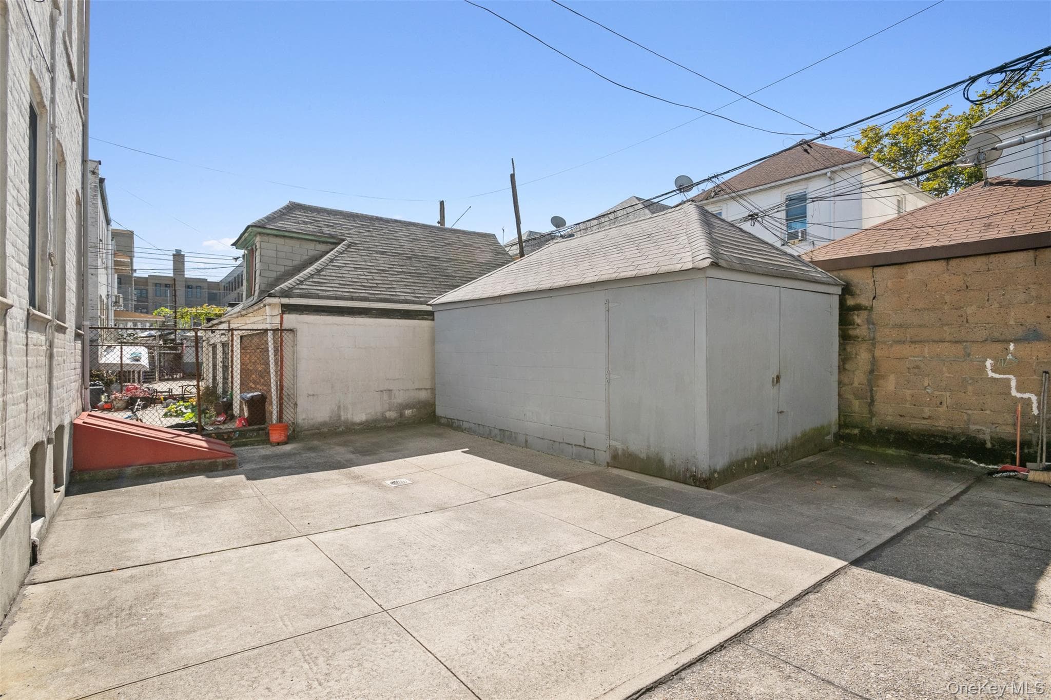 1538 W 11th Street thumbnail 20