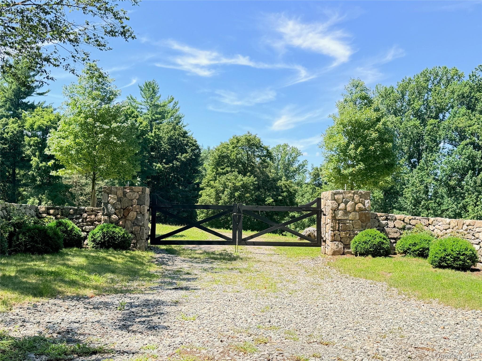 725 Croton Lake Road thumbnail 2