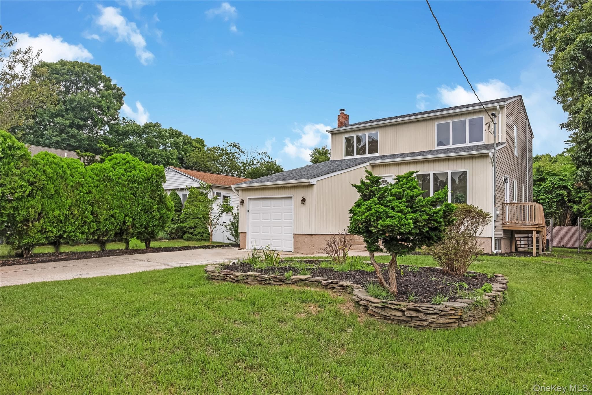 65 Westminster Drive thumbnail 3