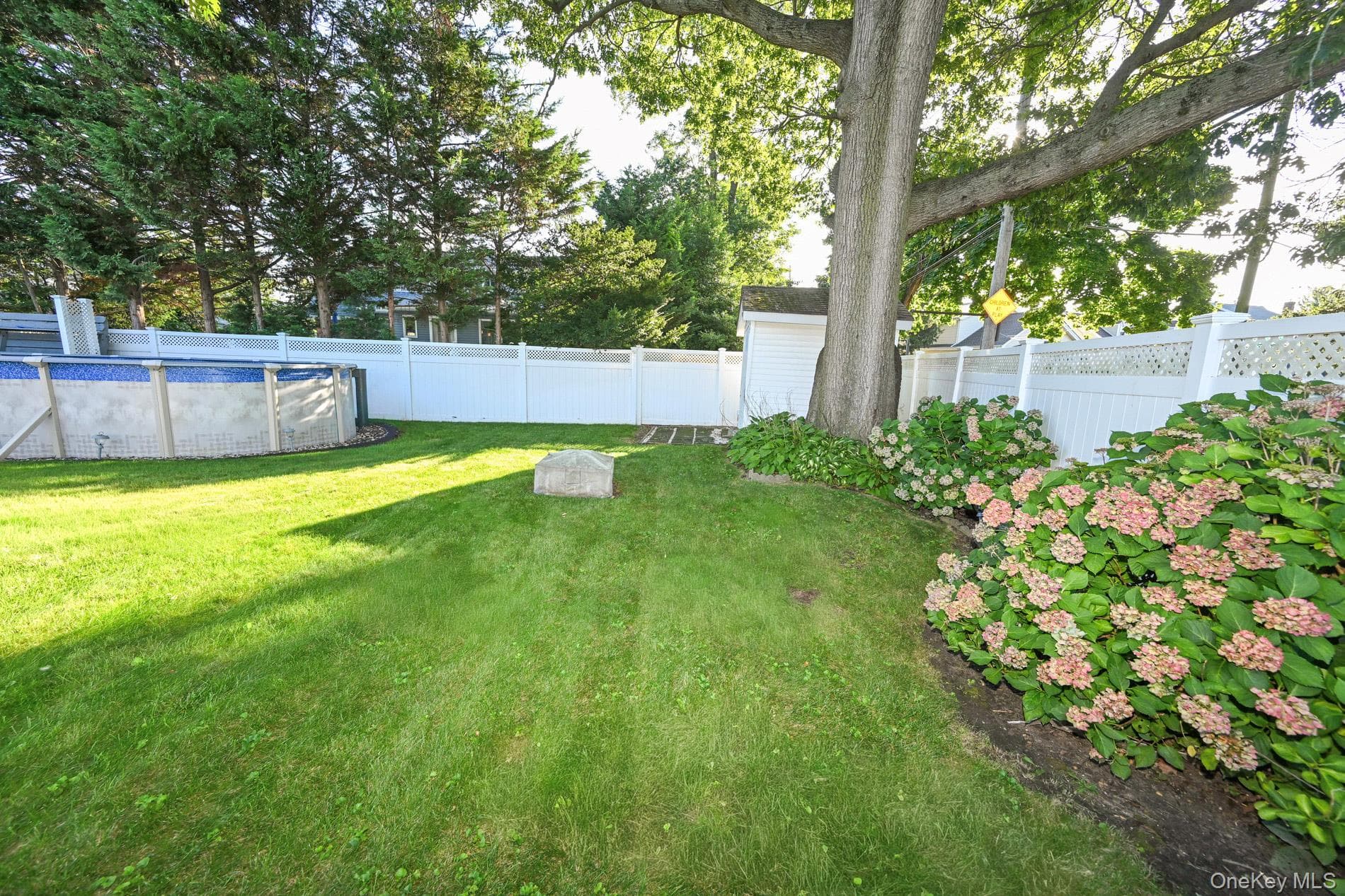 2297 Girard Place thumbnail 26