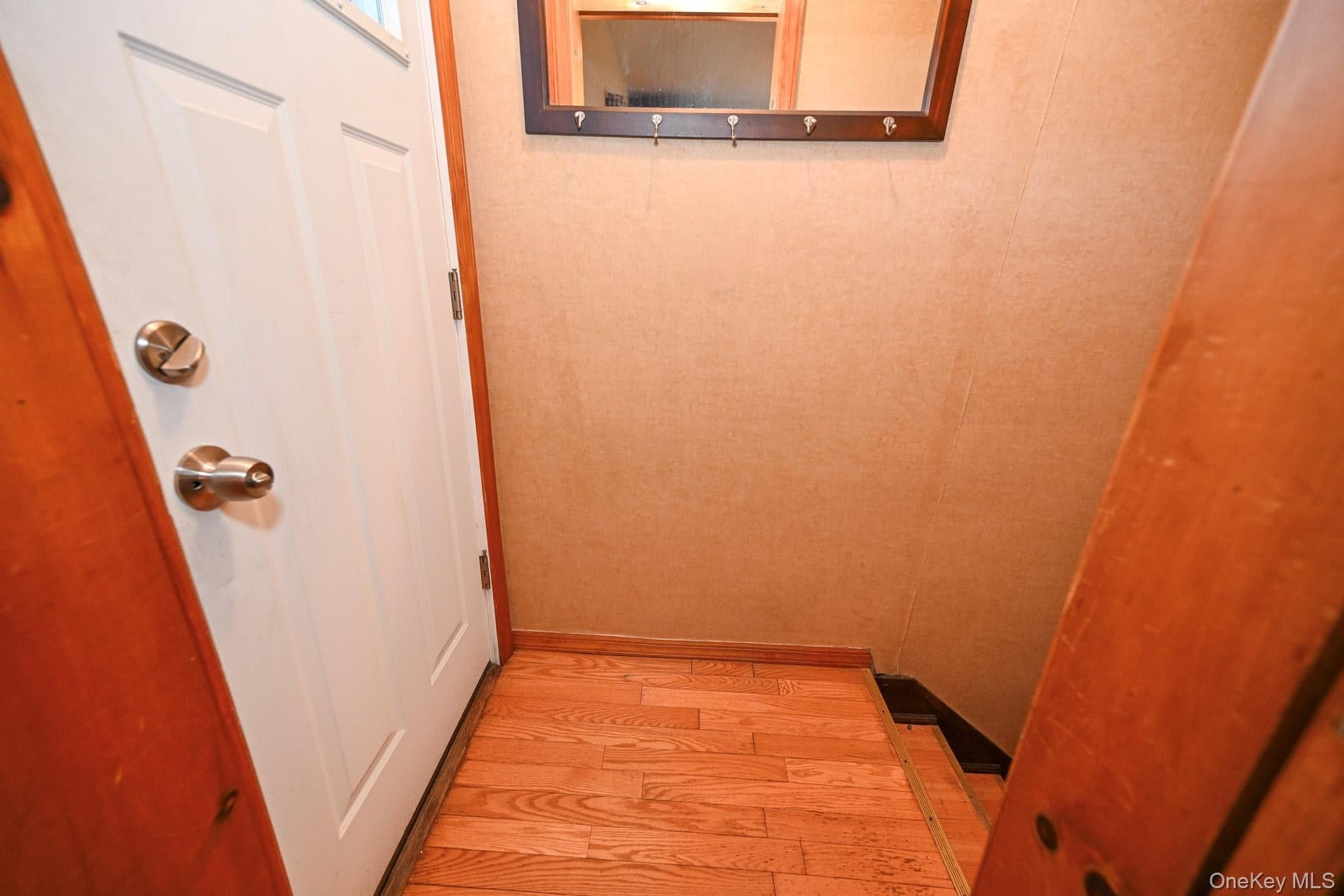 2297 Girard Place thumbnail 20
