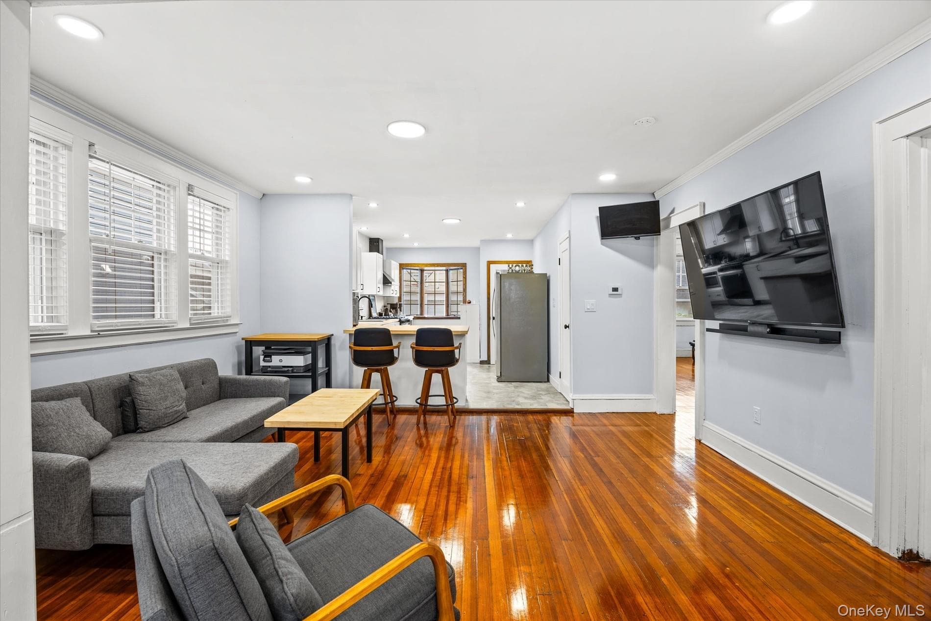 42 N Corona Avenue thumbnail 8
