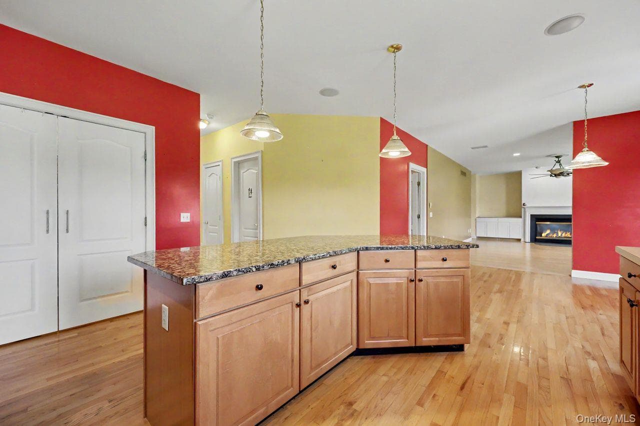 23 Monarch Drive thumbnail 11