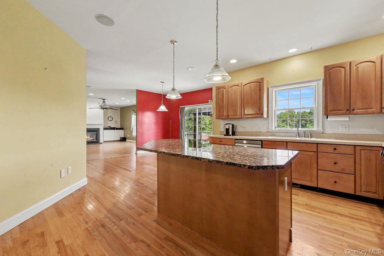23 Monarch Drive thumbnail 9