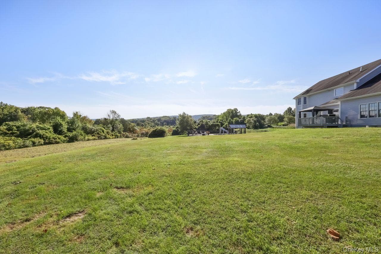 23 Monarch Drive thumbnail 35