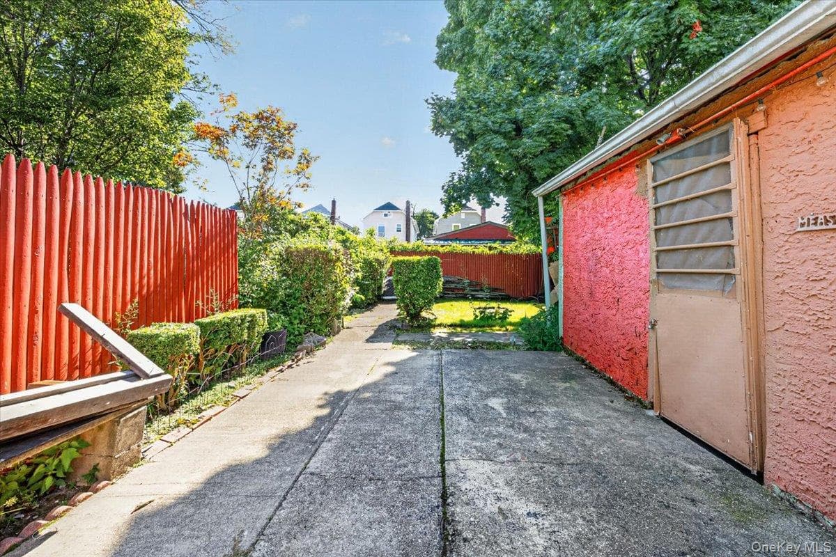 118-29 218th Street thumbnail 22