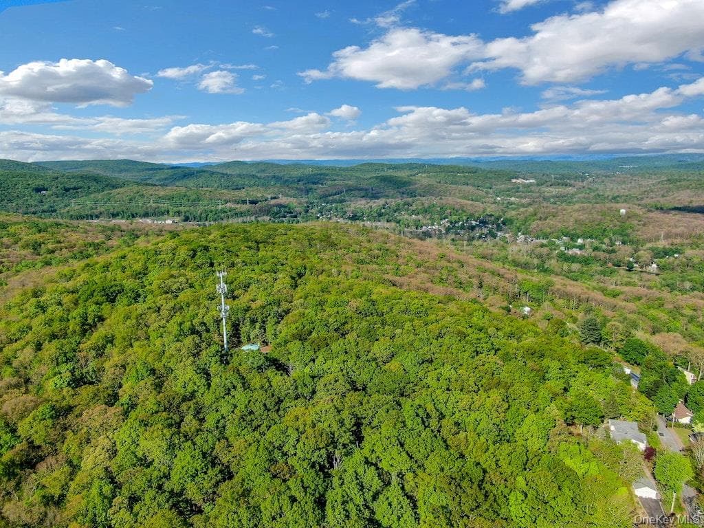 26 Council Crest Road, Sloatsburg