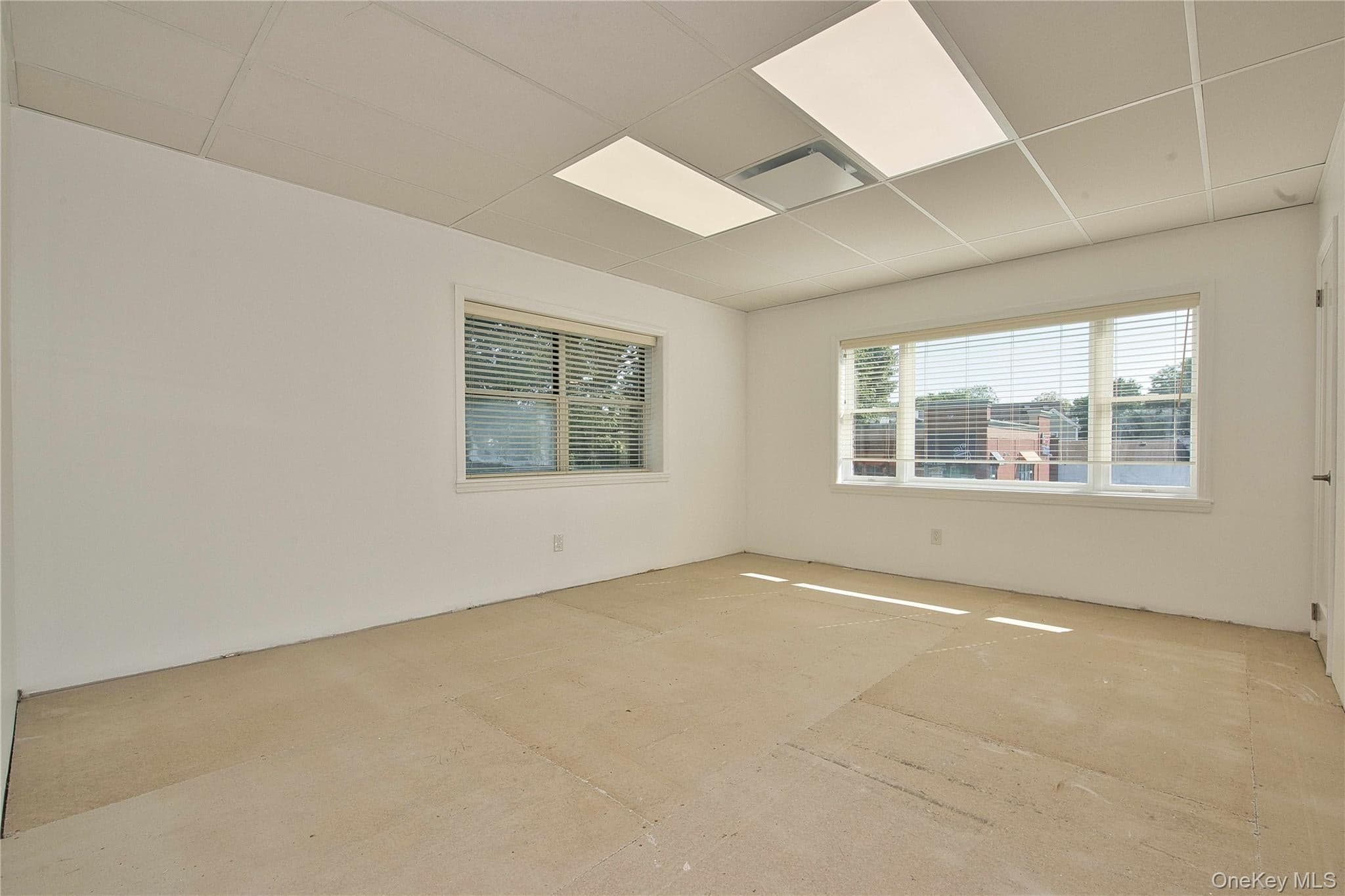 121 Pulaski Road thumbnail 12