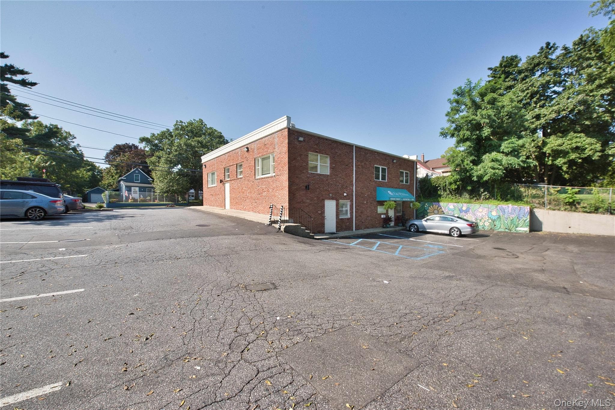 121 Pulaski Road thumbnail 22