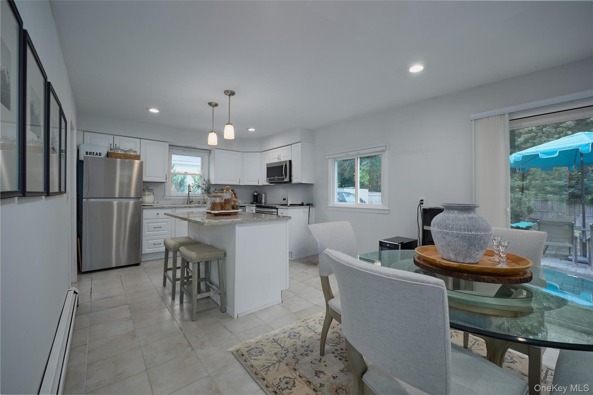 181 N Grand Avenue thumbnail 13
