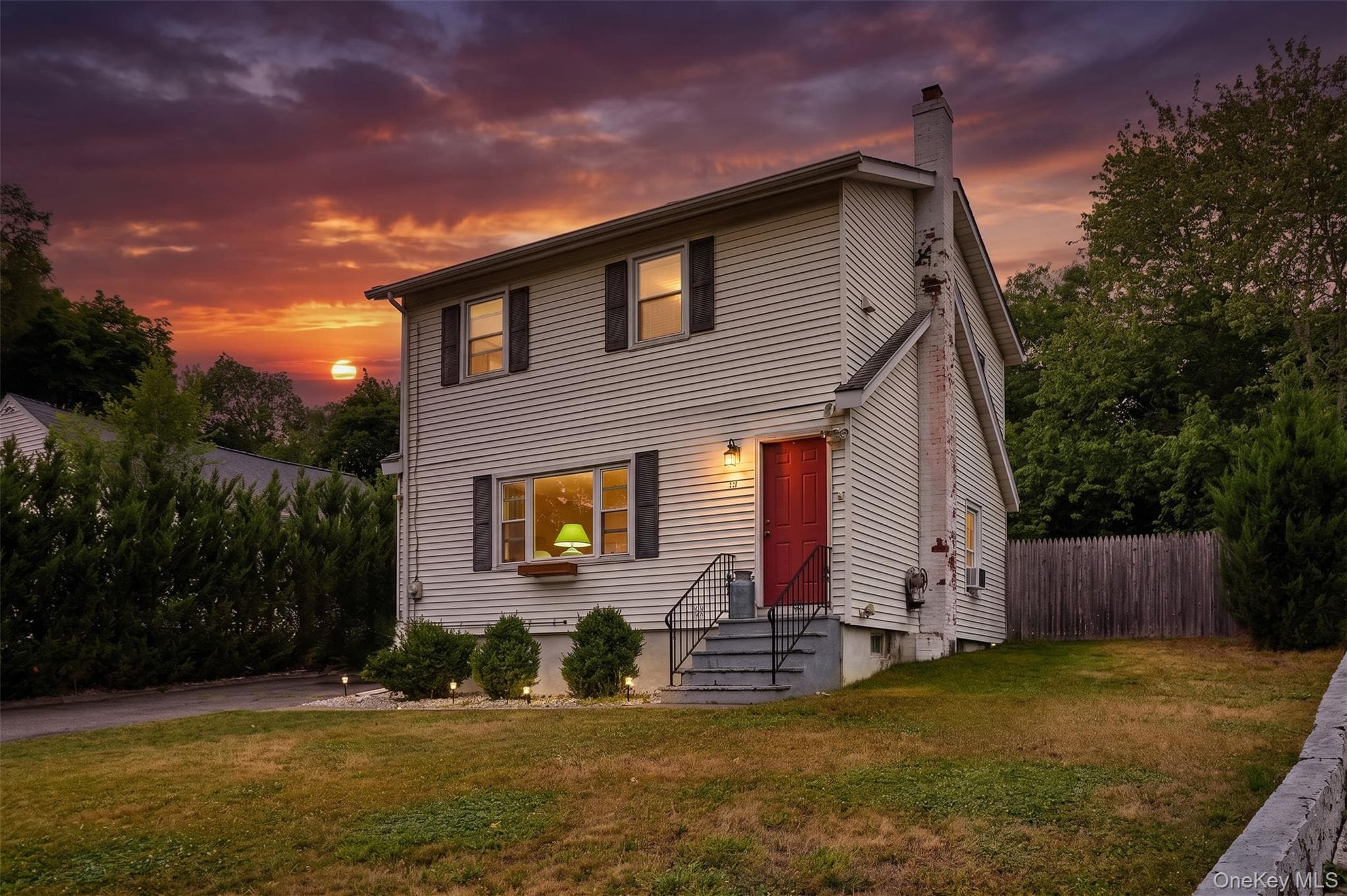 181 N Grand Avenue thumbnail 2