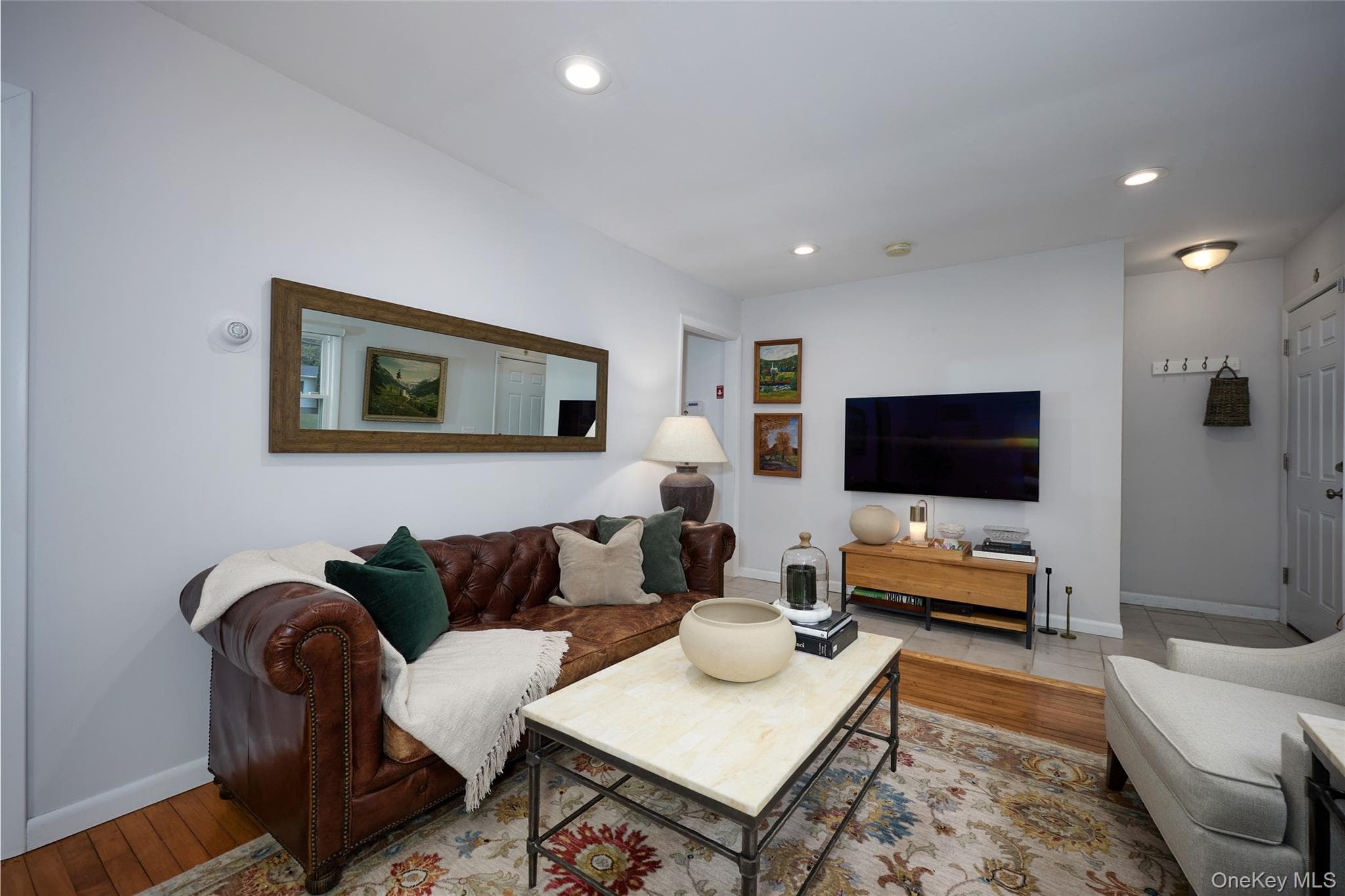 181 N Grand Avenue thumbnail 6