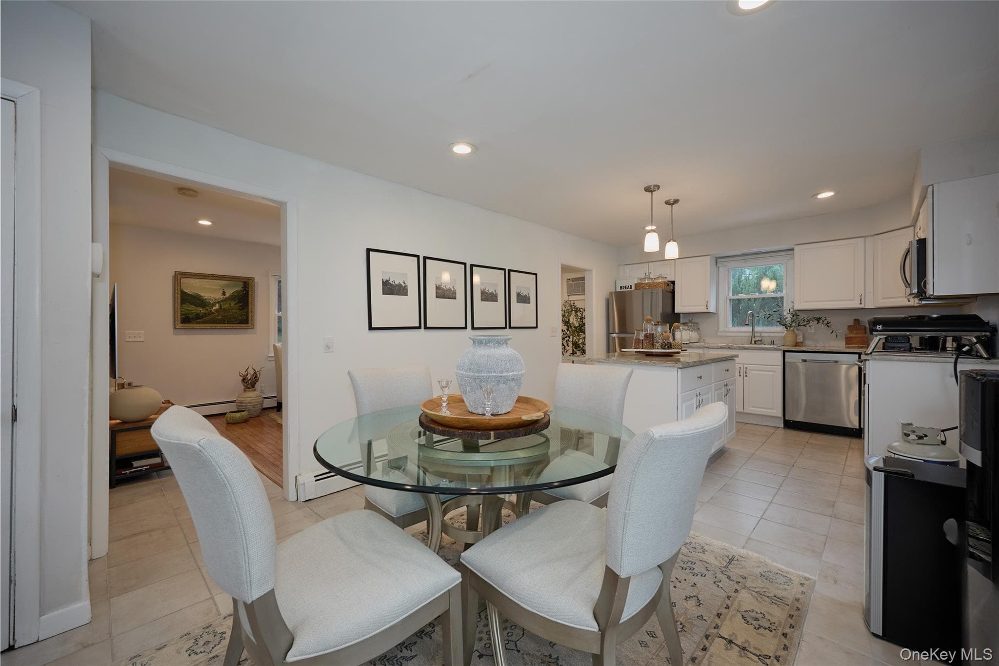 181 N Grand Avenue thumbnail 15