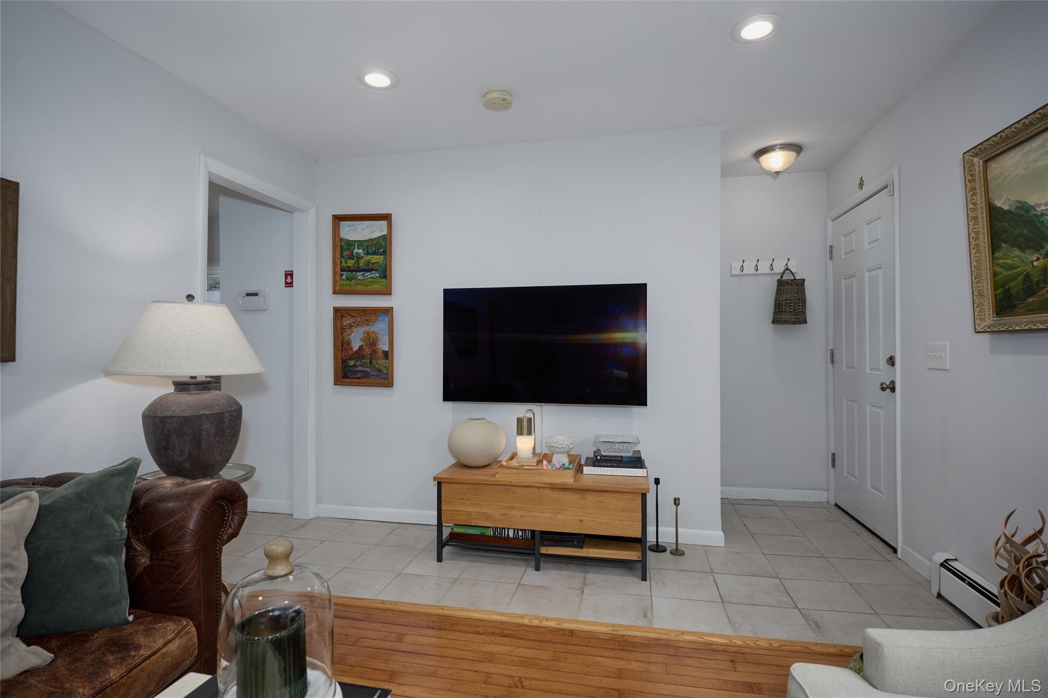 181 N Grand Avenue thumbnail 10