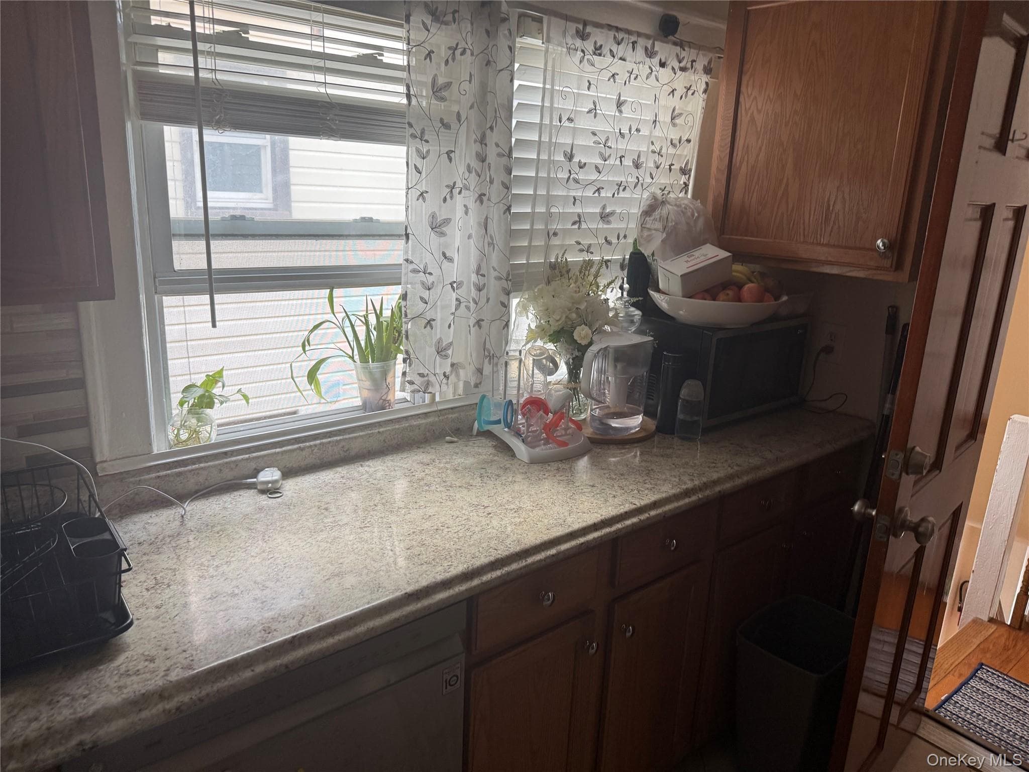 140 Terrace Avenue thumbnail 11