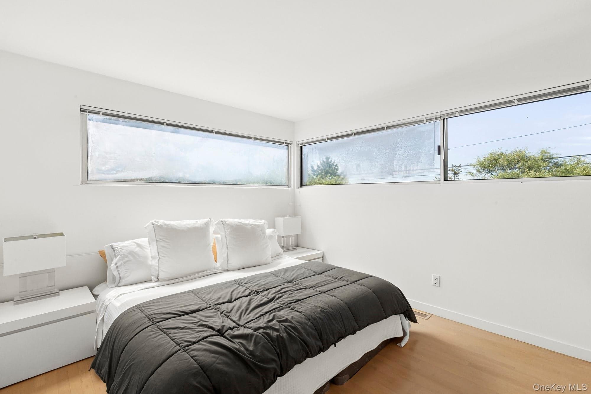 559 Dune Road thumbnail 14