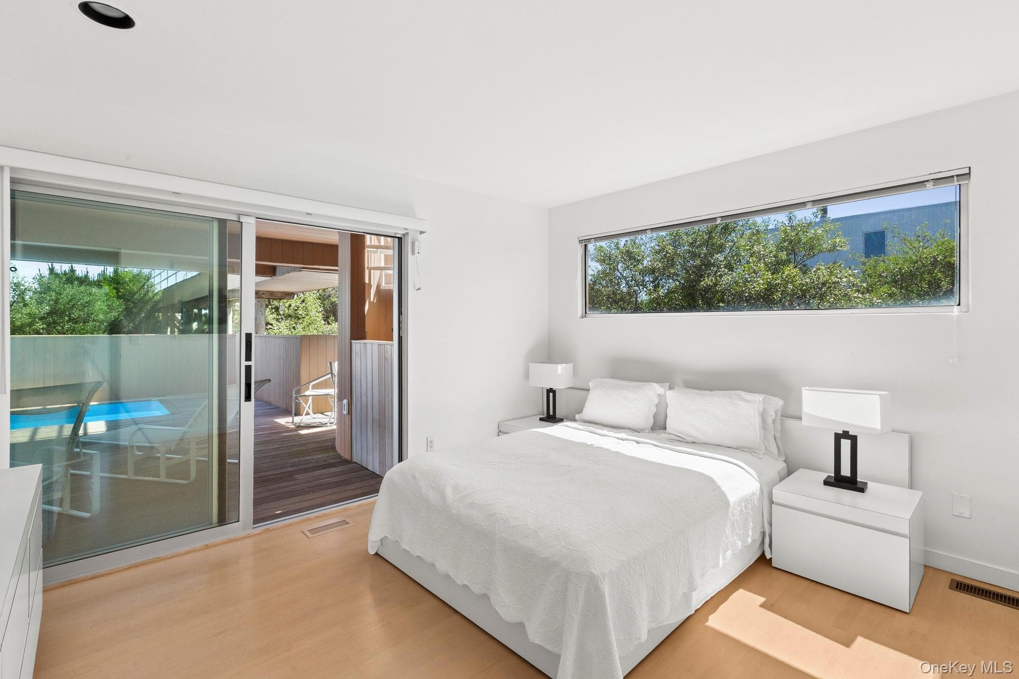 559 Dune Road thumbnail 12