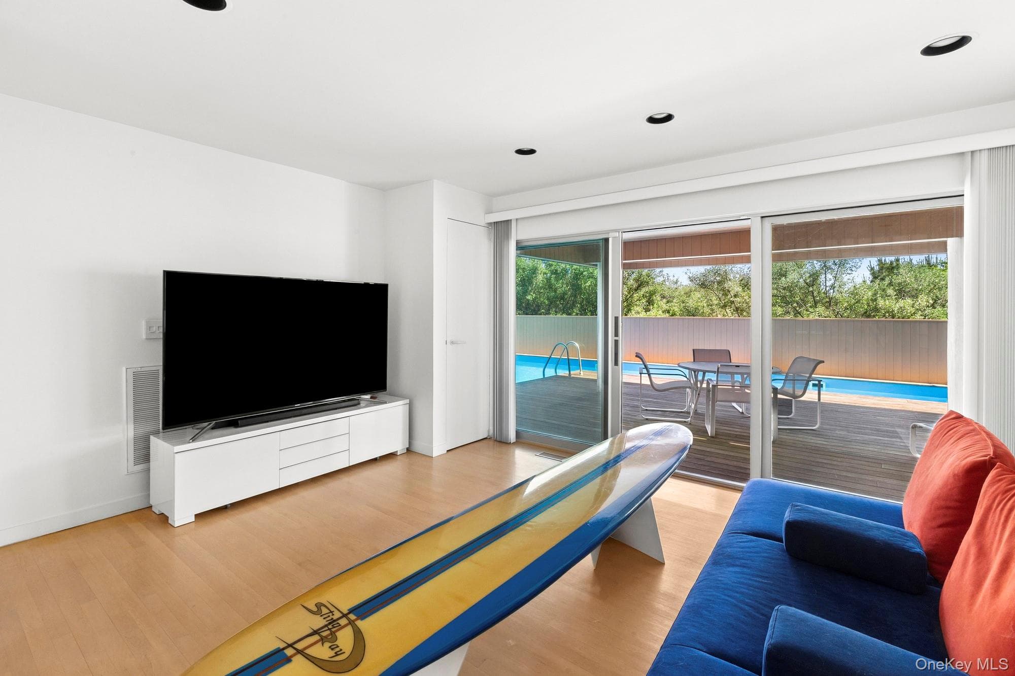 559 Dune Road thumbnail 9