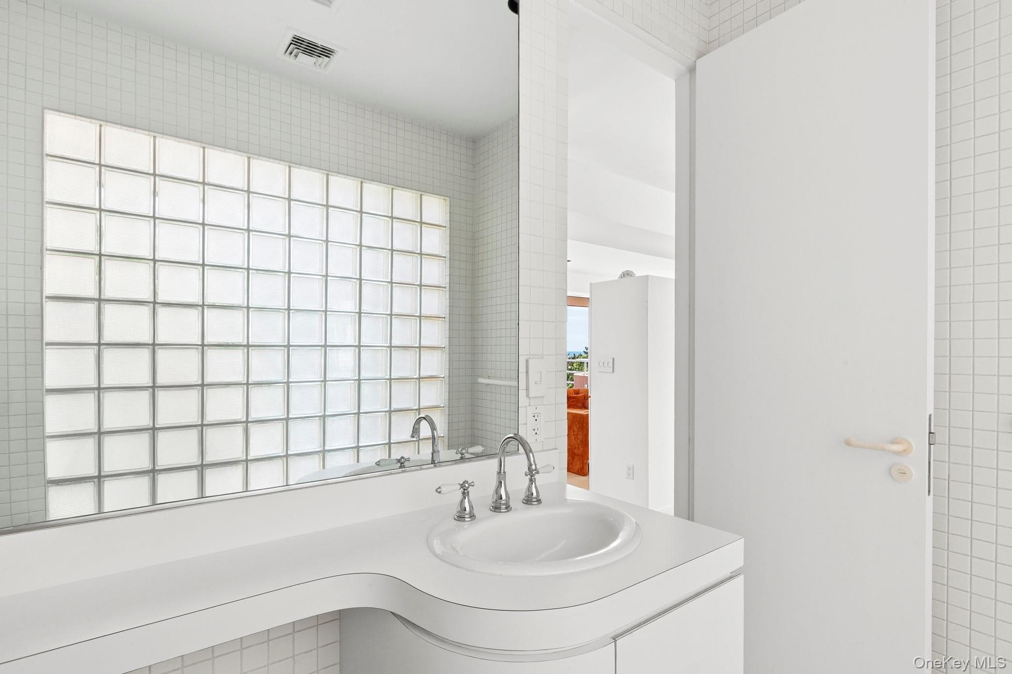 559 Dune Road thumbnail 15