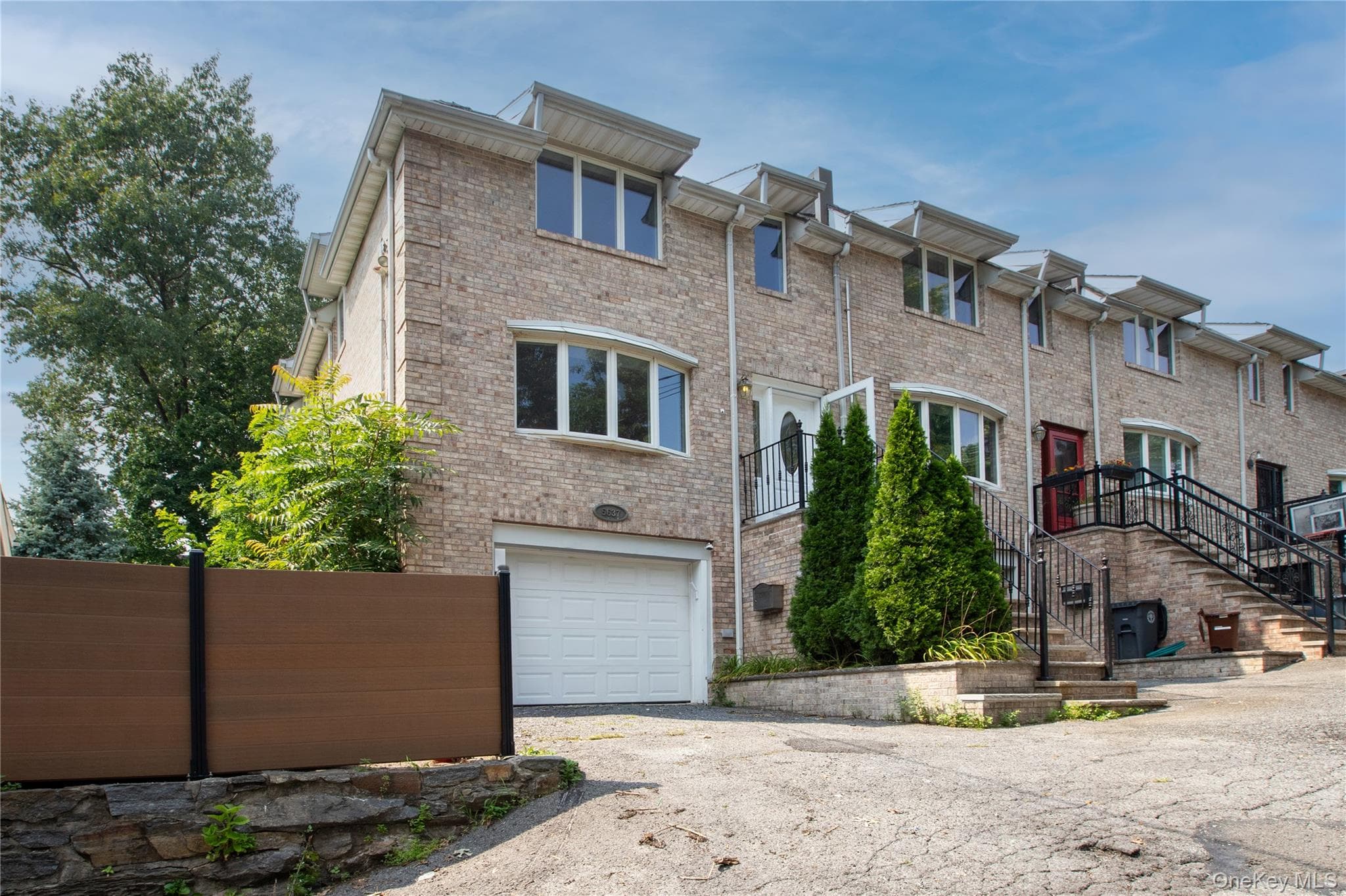5637 Delafield Avenue thumbnail 3