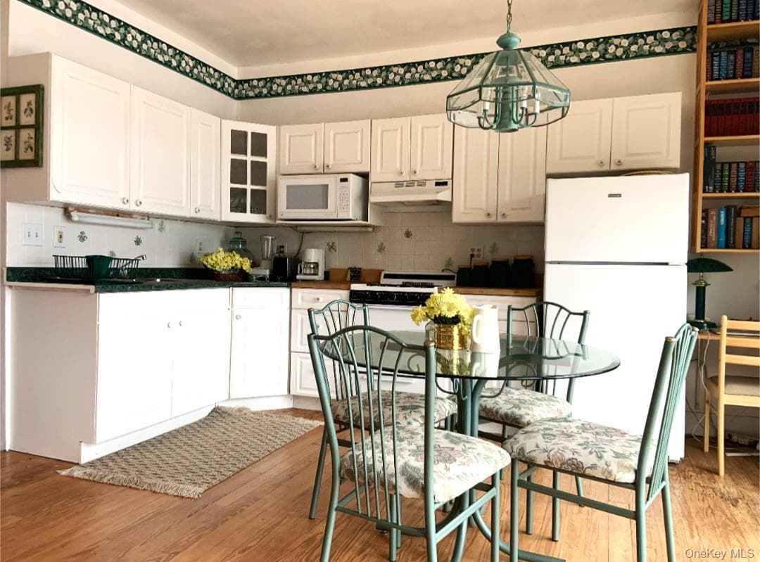 238 Lakeview Drive Road thumbnail 9