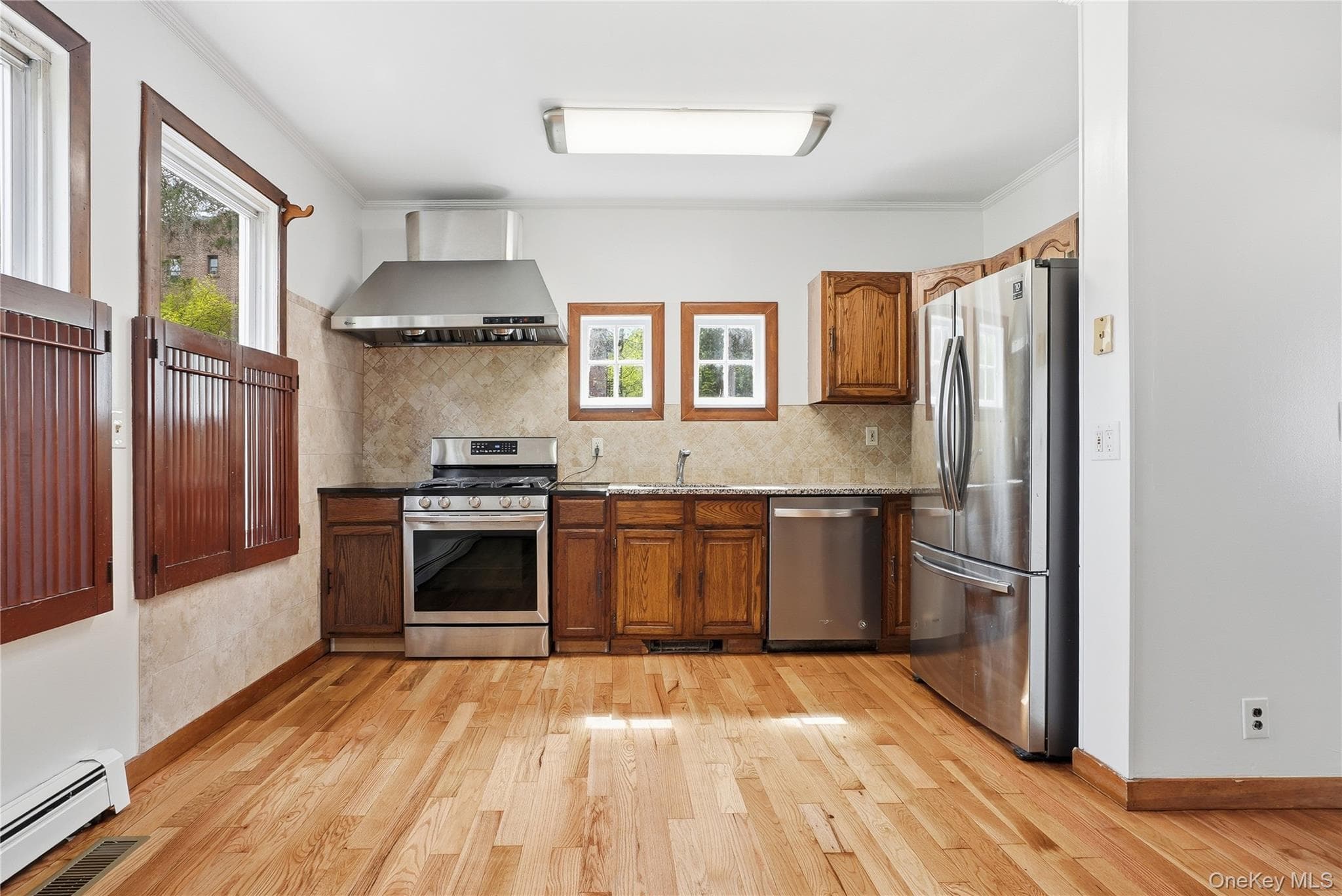 116 Carpenter Avenue thumbnail 11