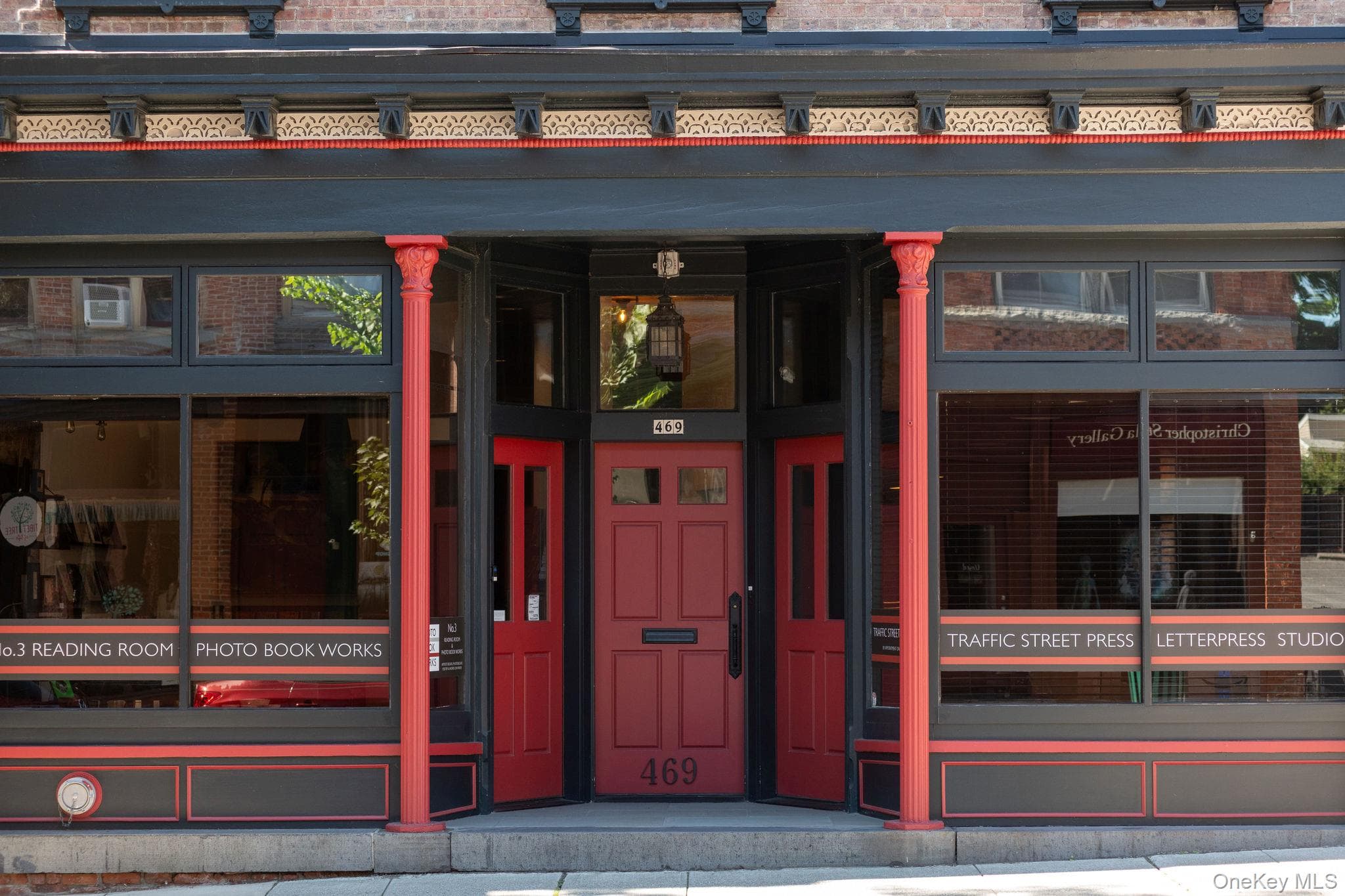 469 Main Street thumbnail 2