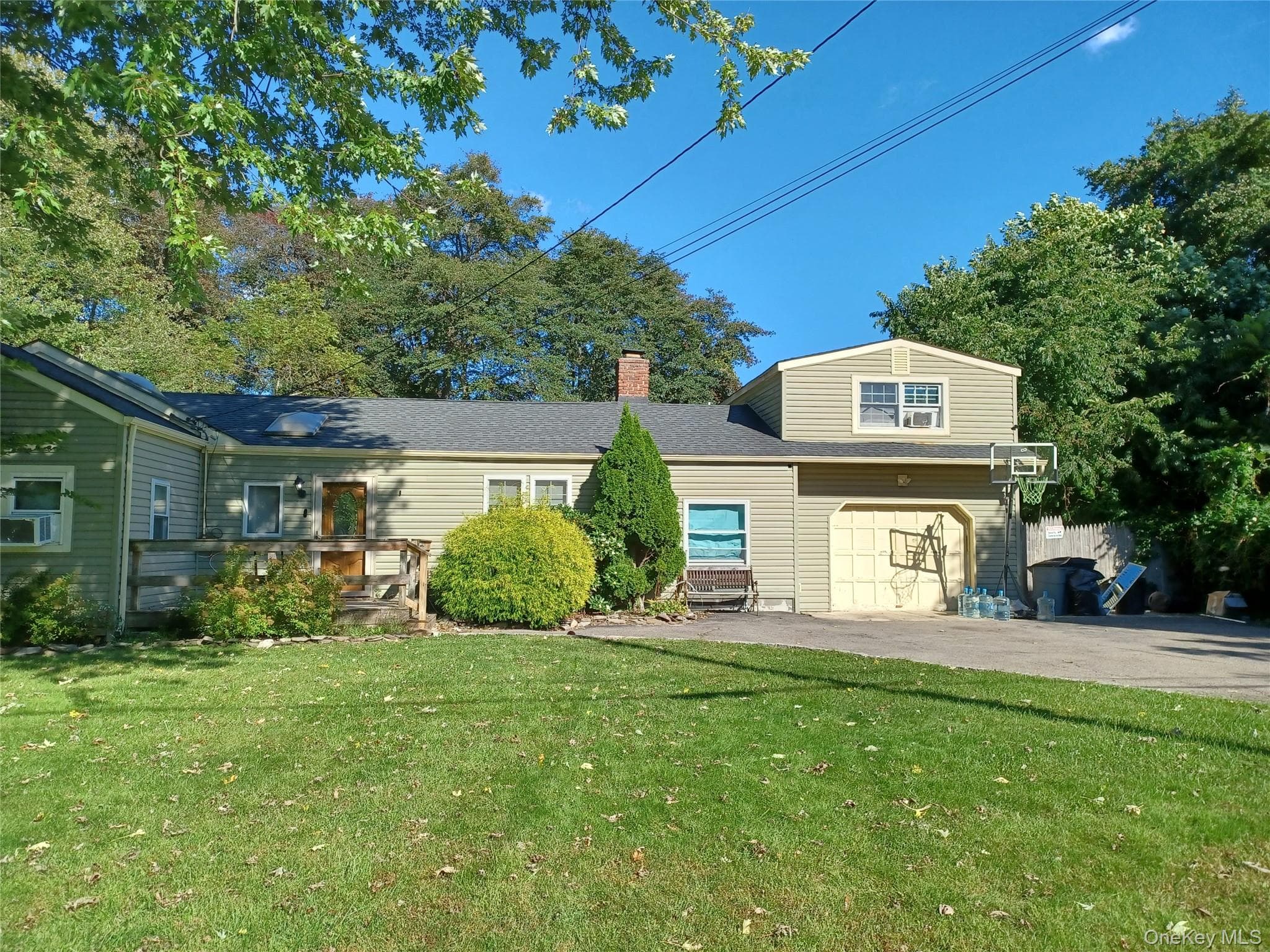 77 Dahlia Drive thumbnail 2
