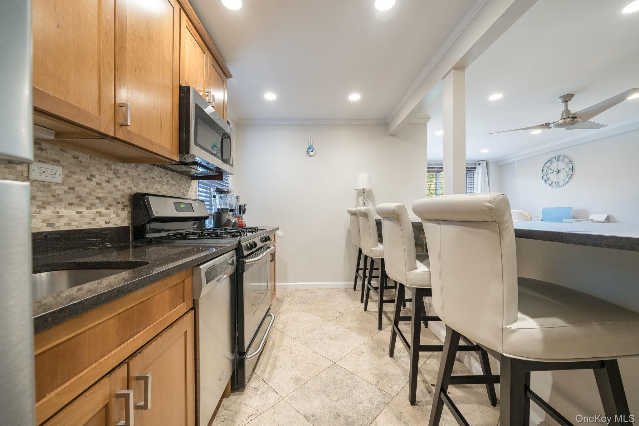 209-15 18th Avenue Unit: 2B thumbnail 2