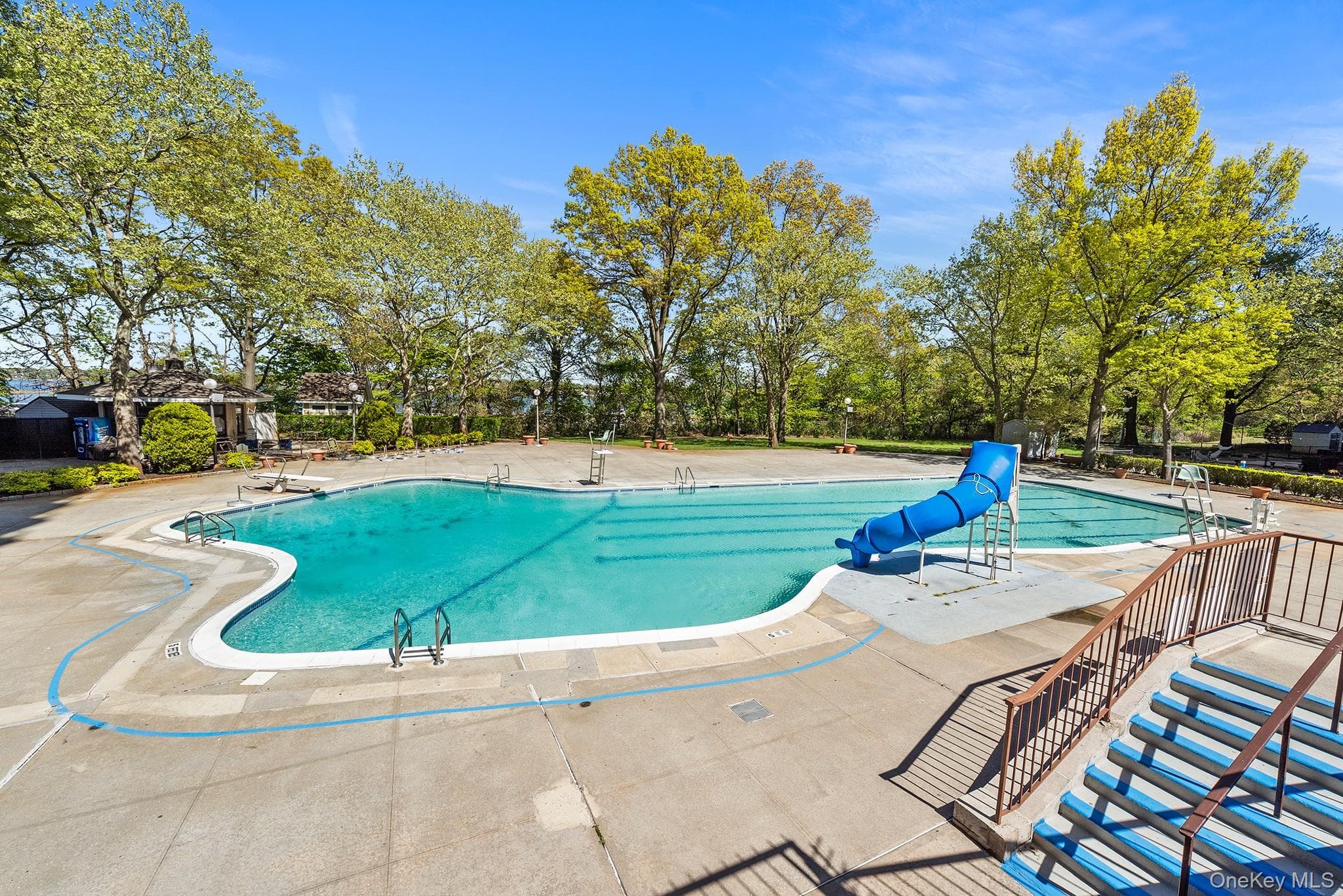 17-85 215th Street Unit: 4L thumbnail 15