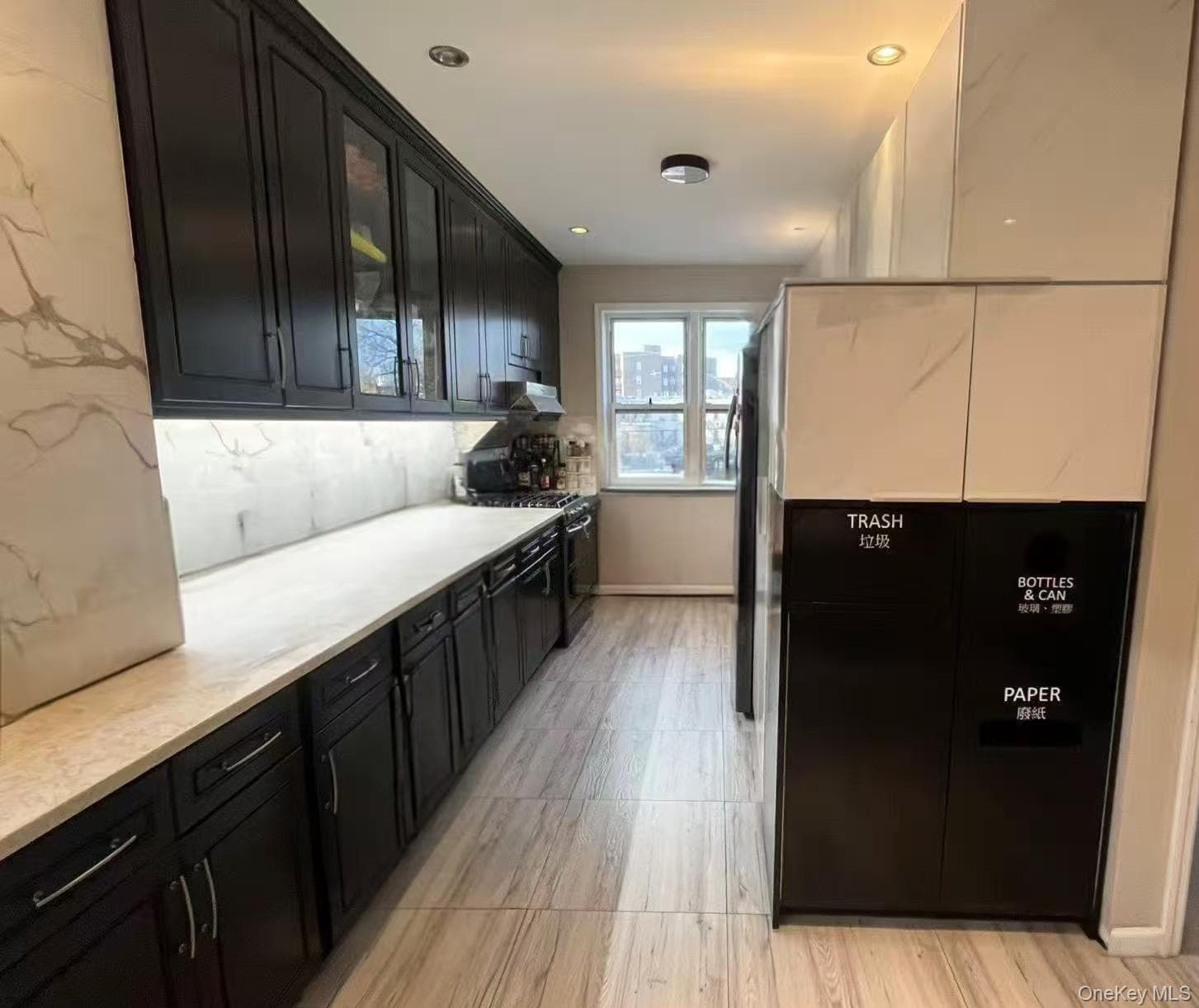 9041 Corona Avenue thumbnail 10