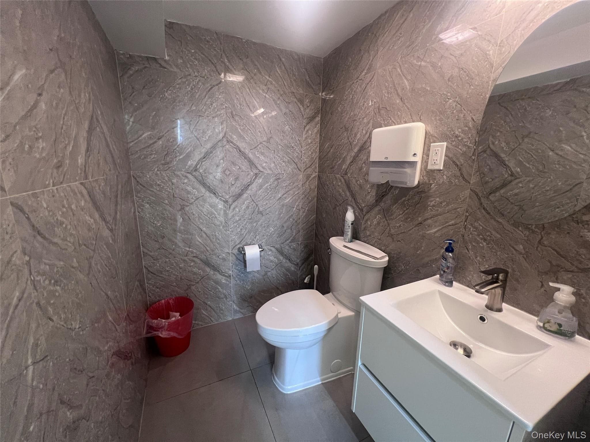 9041 Corona Avenue thumbnail 26