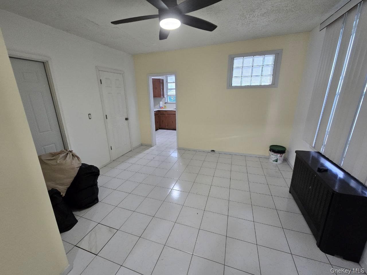 3175 Layton Avenue thumbnail 3