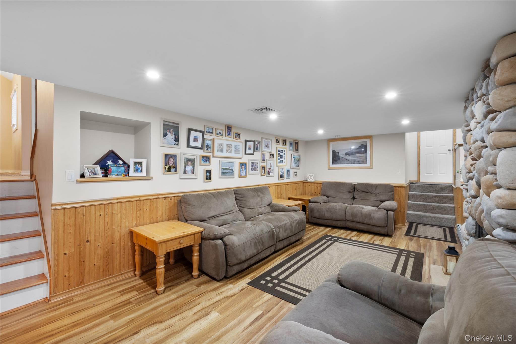 655 Hyman Avenue thumbnail 14