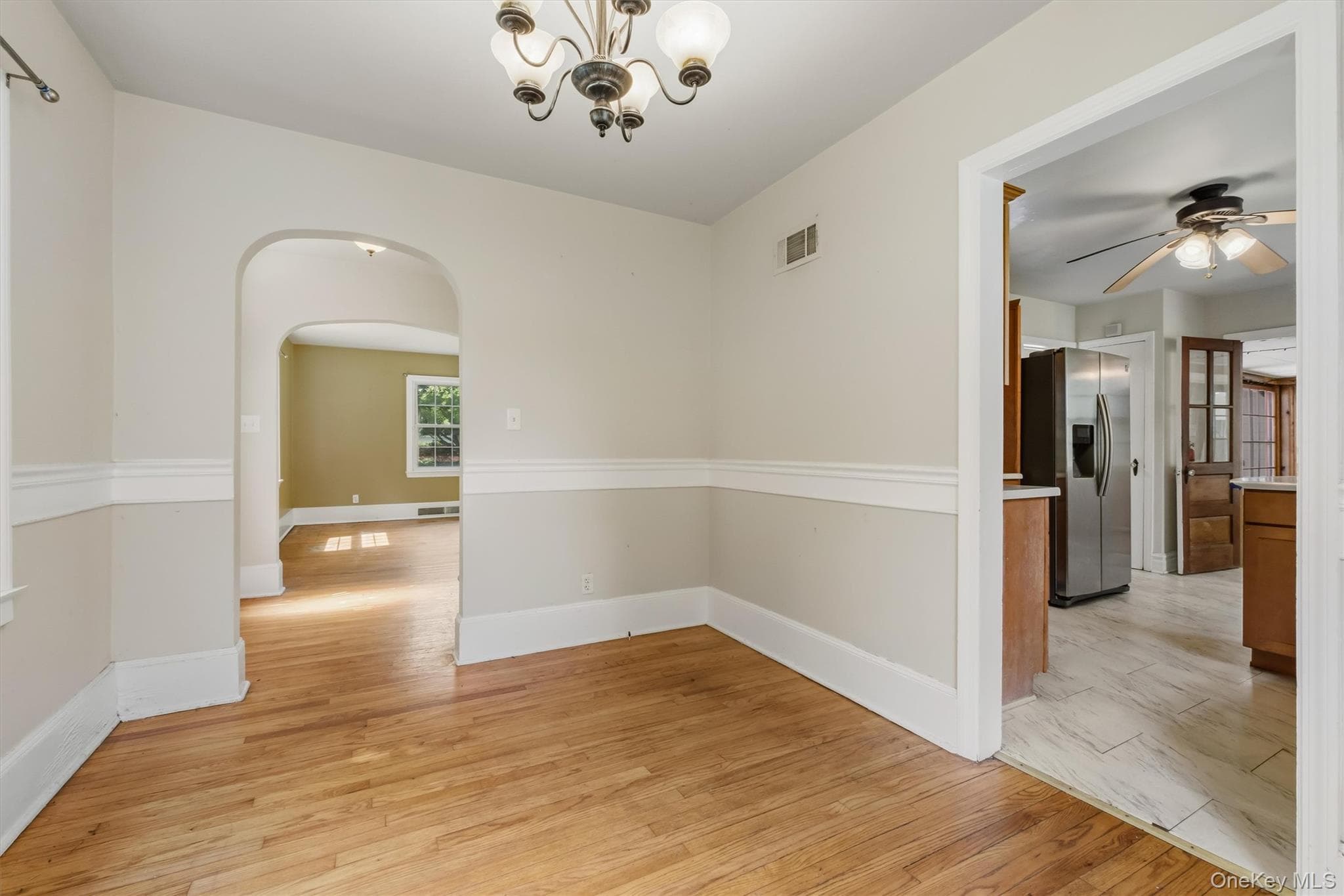 107 E Cedar Street thumbnail 17