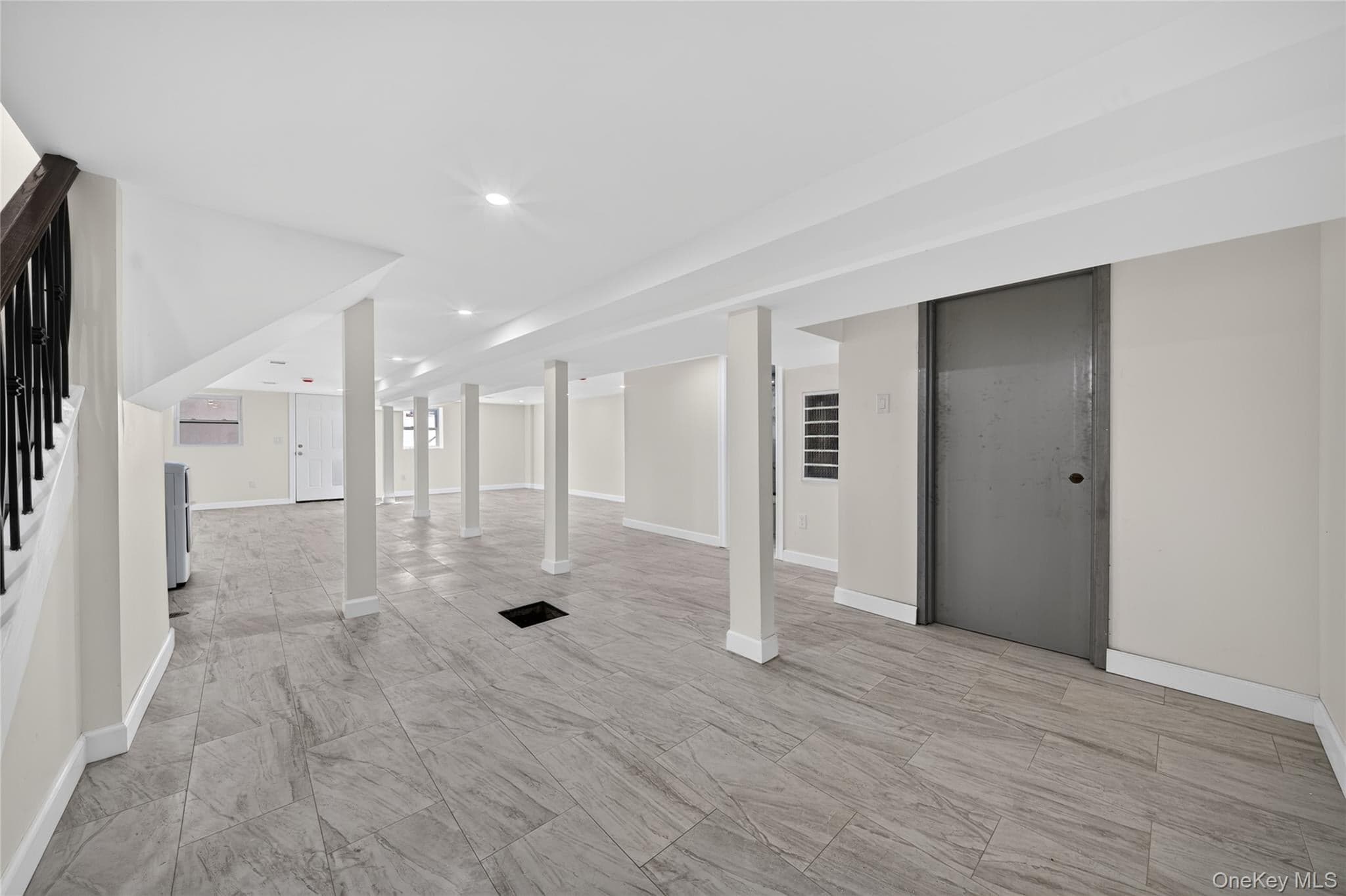 88 Dyckman Avenue thumbnail 23