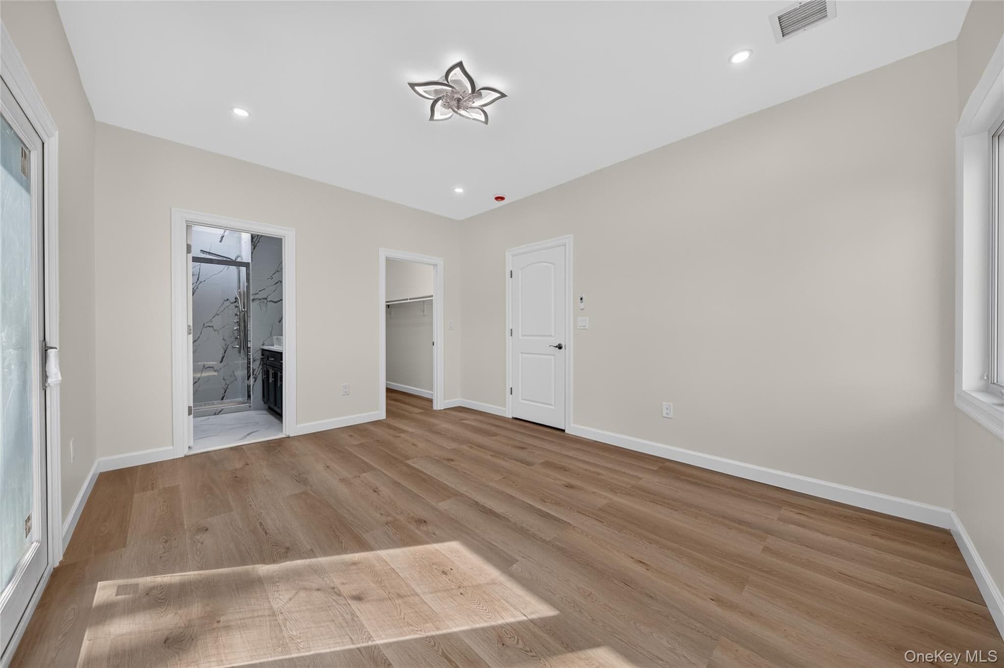 88 Dyckman Avenue thumbnail 16