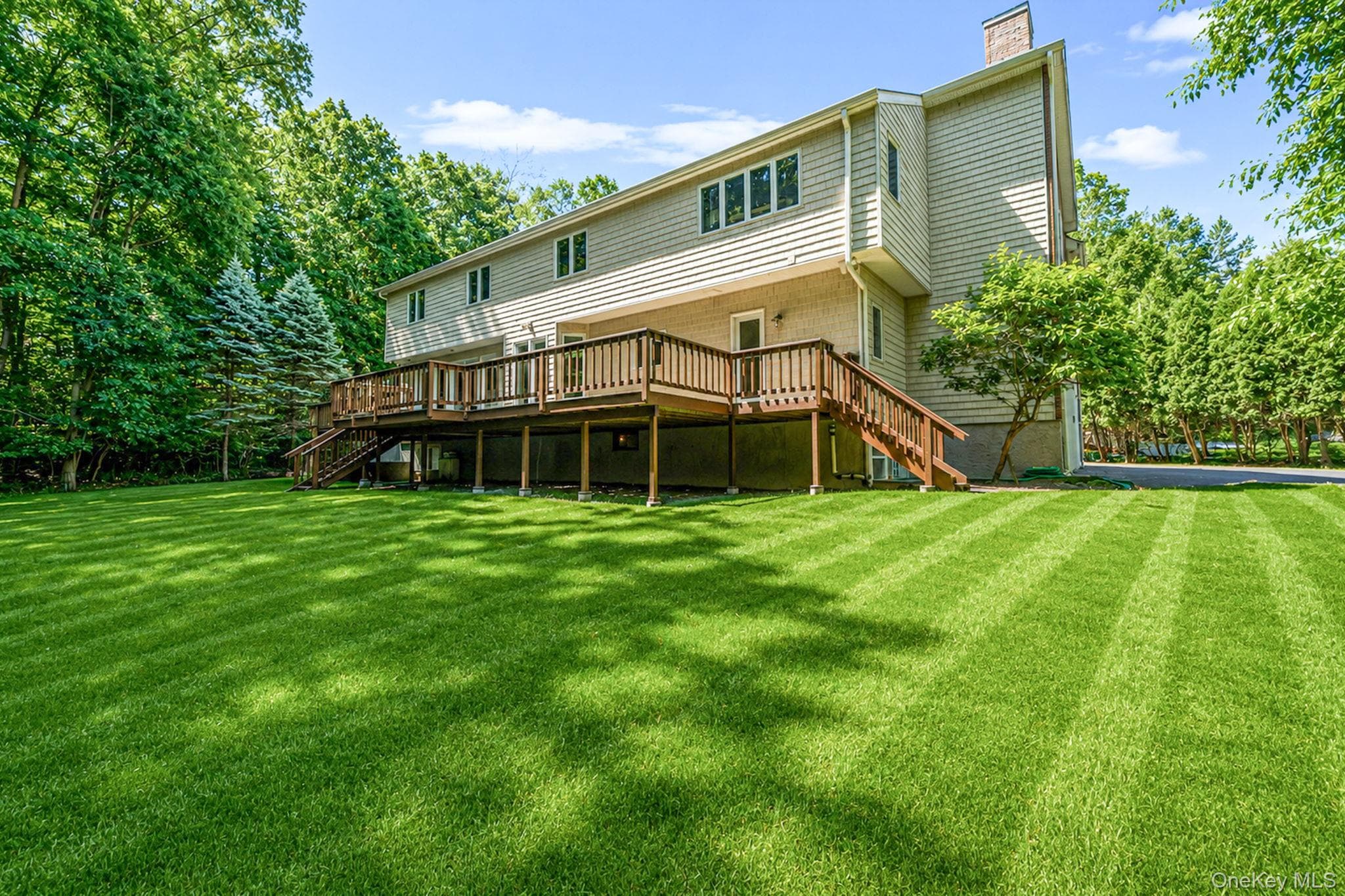 589 Landing Avenue thumbnail 34