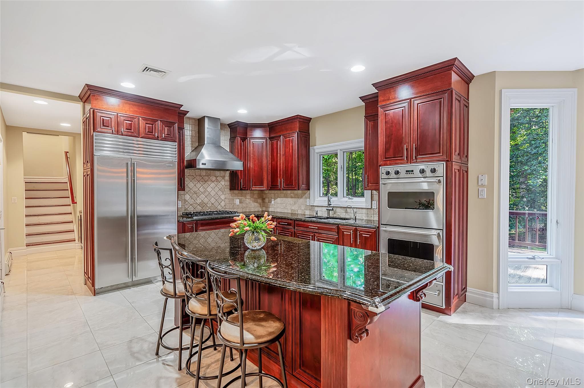 589 Landing Avenue thumbnail 11