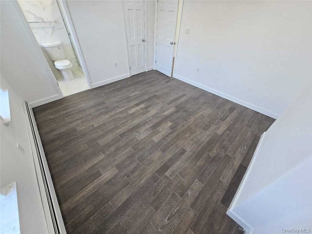 2062 Bath Avenue thumbnail 17