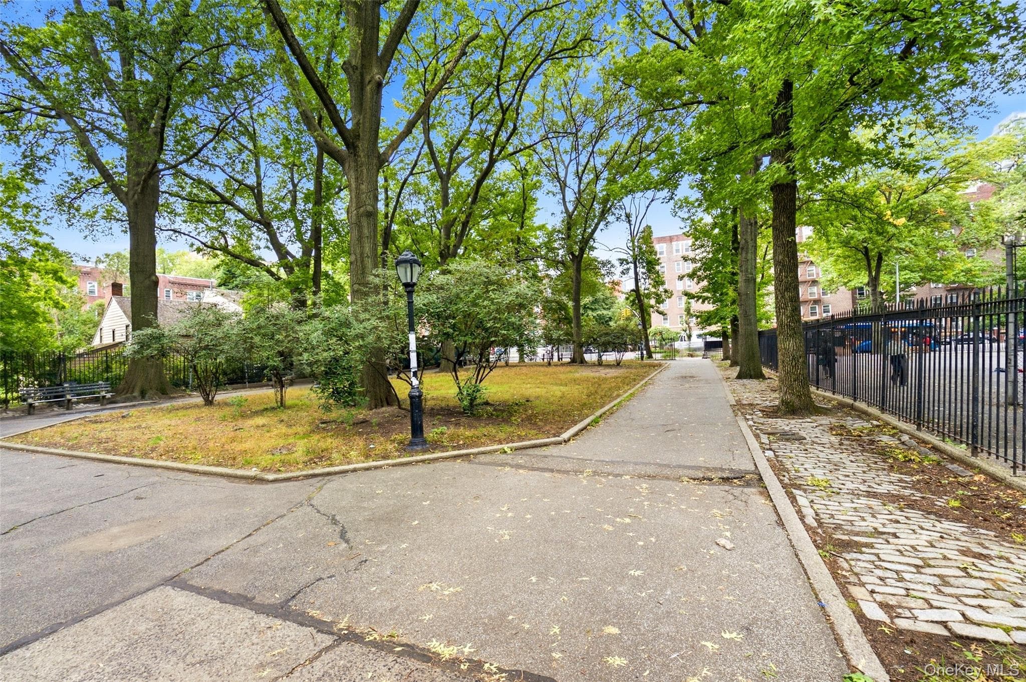 143-36 37th Avenue Unit: 5A thumbnail 21