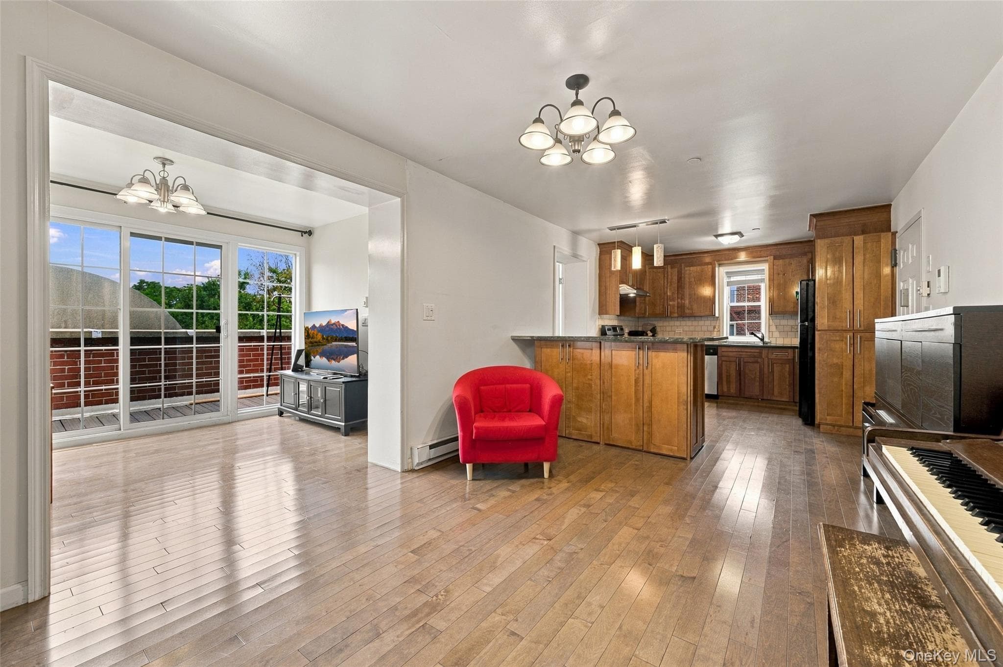 143-36 37th Avenue Unit: 5A thumbnail 6