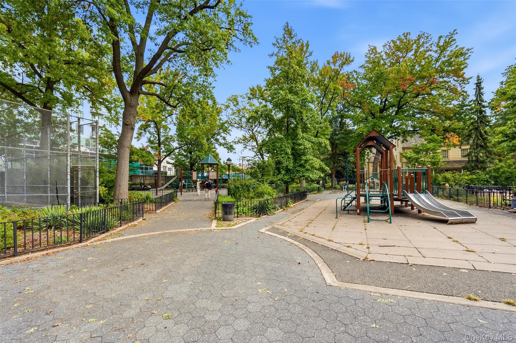 143-36 37th Avenue Unit: 5A thumbnail 22