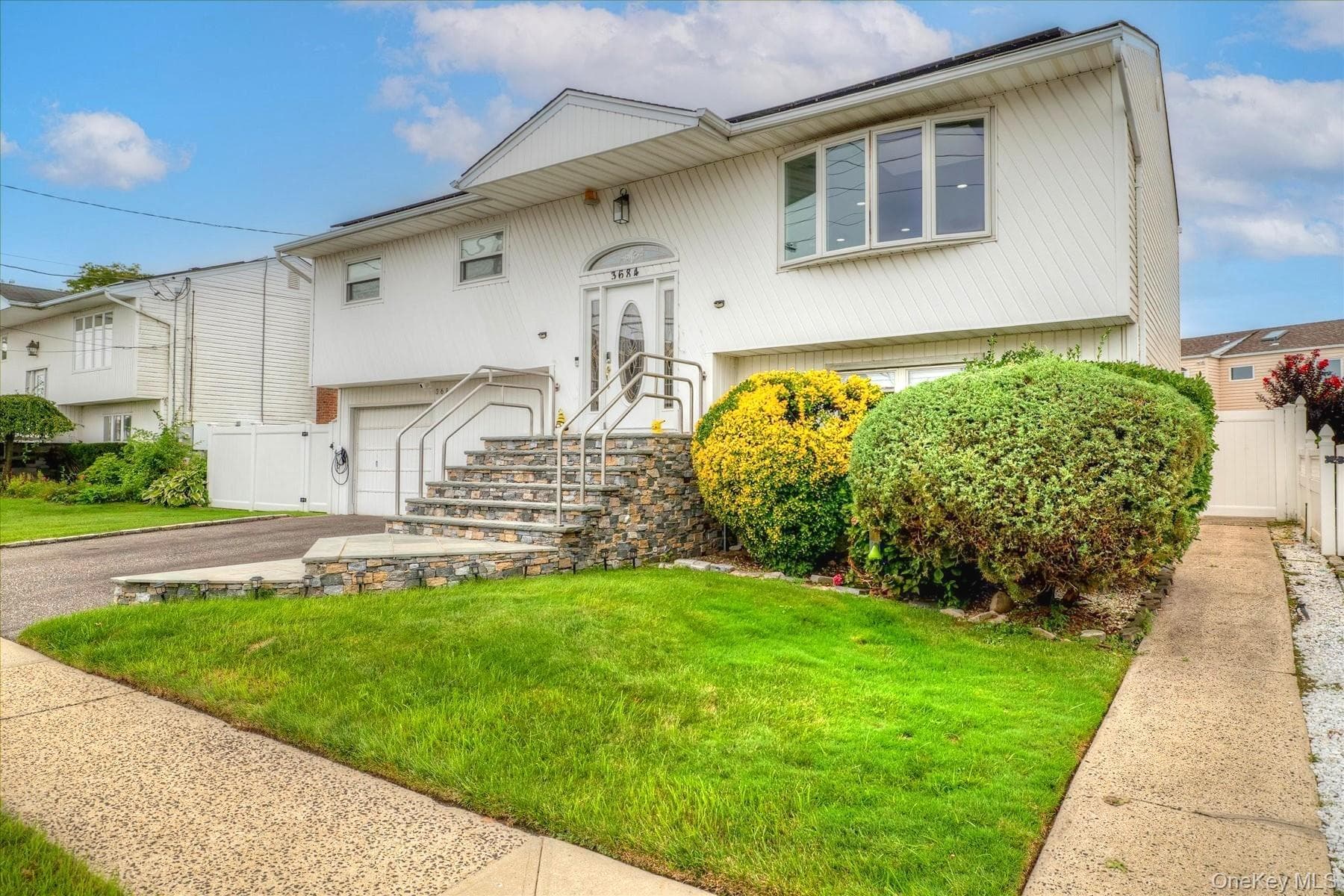 3684 Oceanside Road thumbnail 23
