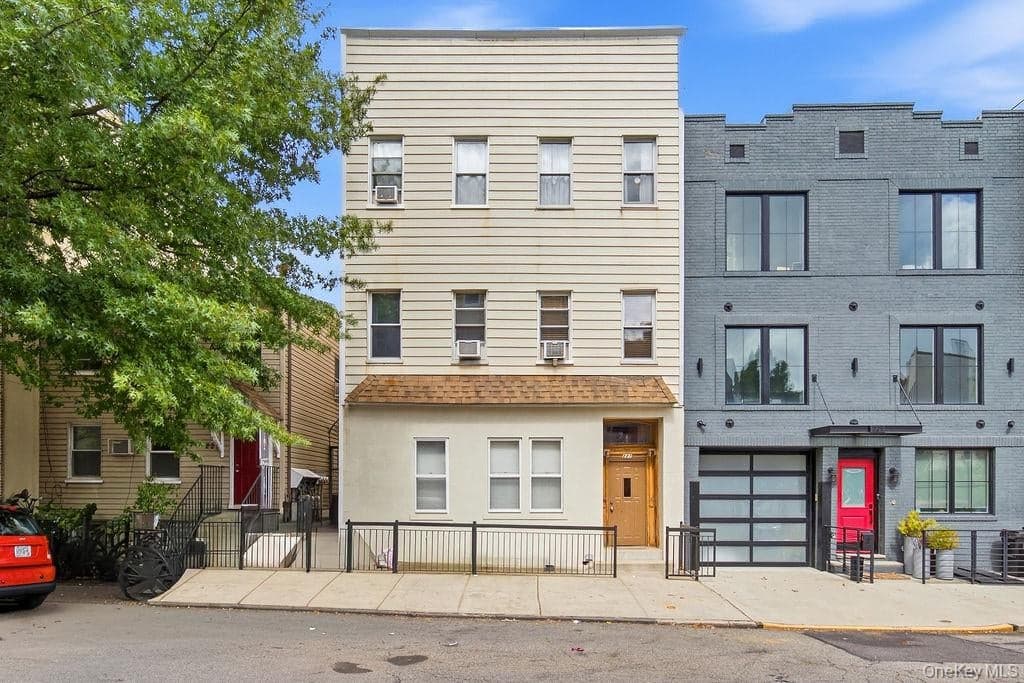 227 Devoe Street, Brooklyn