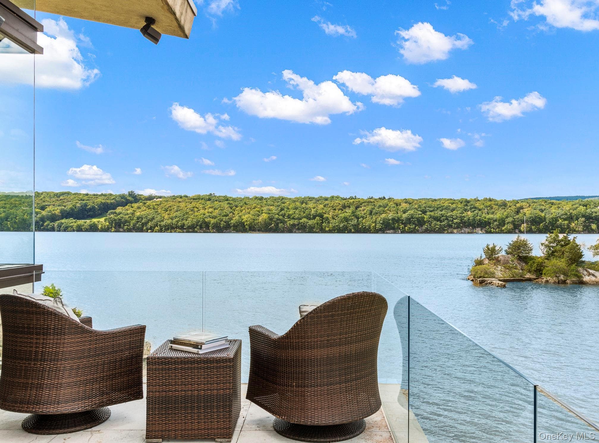 46 Ledgerock Lane thumbnail 14