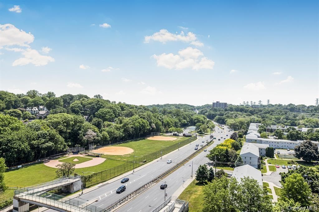 1523 Central Park AVE Unit: 8F thumbnail 11