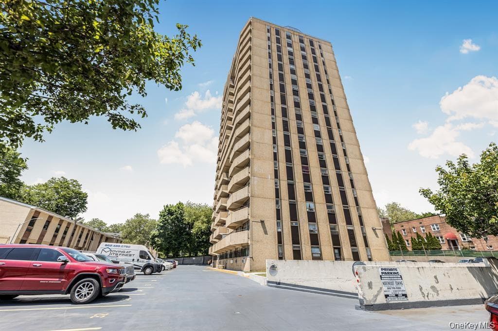 1523 Central Park AVE Unit: 8F thumbnail 2