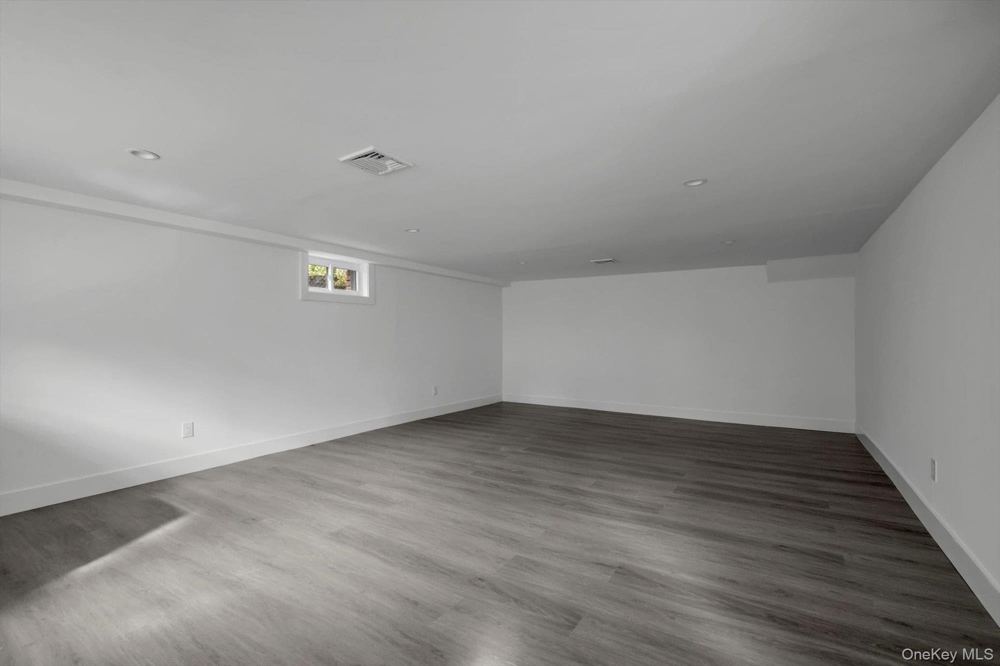 7 Linwood Road thumbnail 10