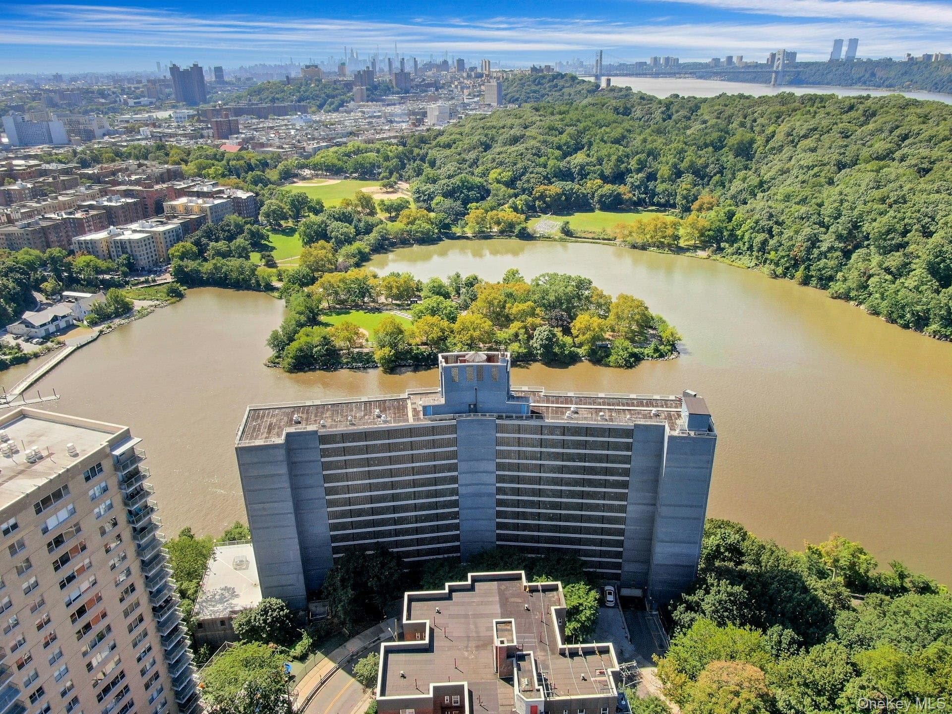 2400 Johnson Avenue Unit: 4G thumbnail 35